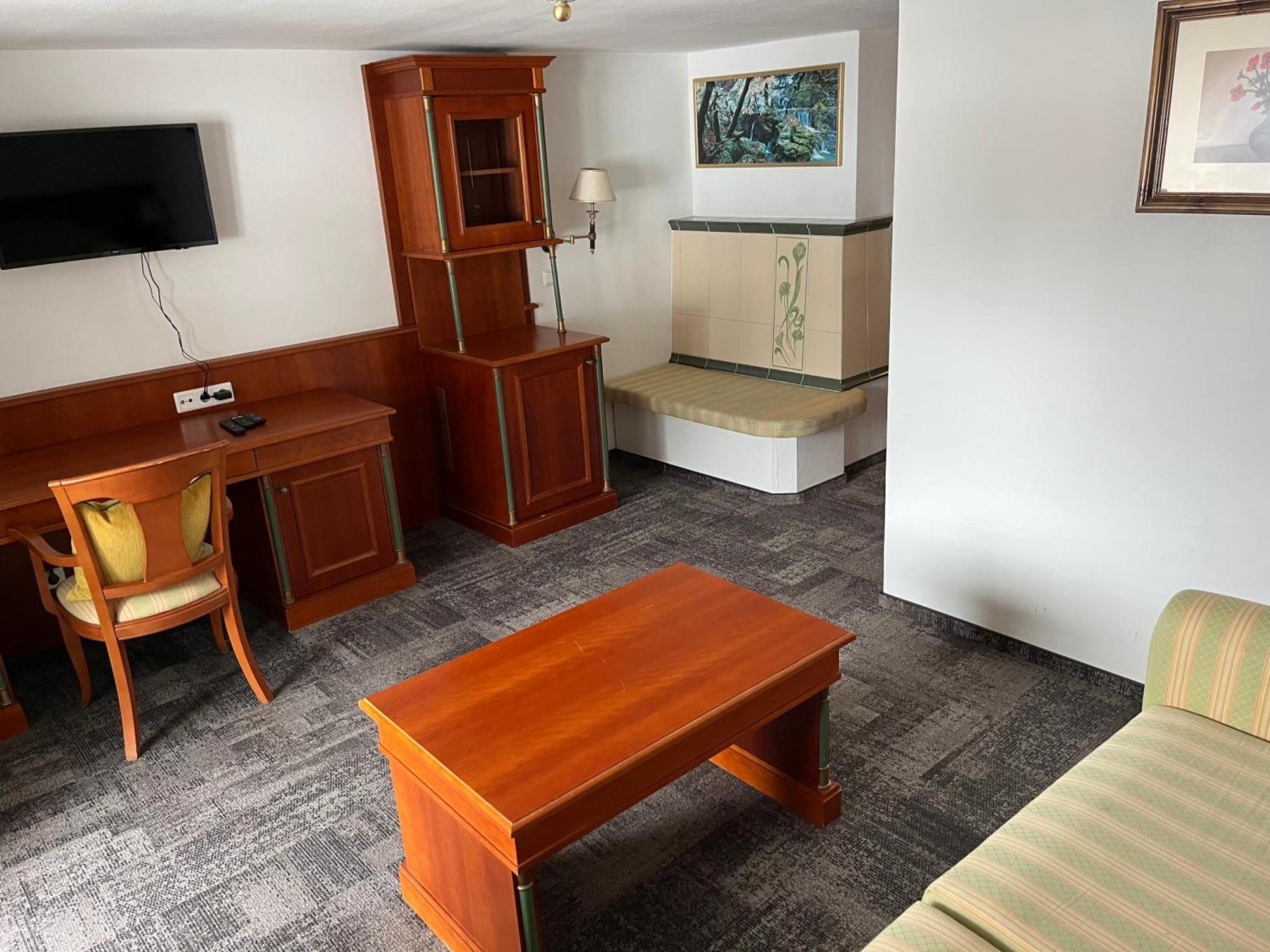 Tieflehner Hof Pitztalhaus Hotel Sankt Leonhard im Pitztal Esterno foto