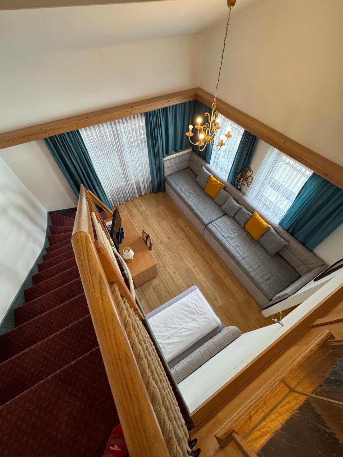 Tieflehner Hof Pitztalhaus Hotel Sankt Leonhard im Pitztal Esterno foto