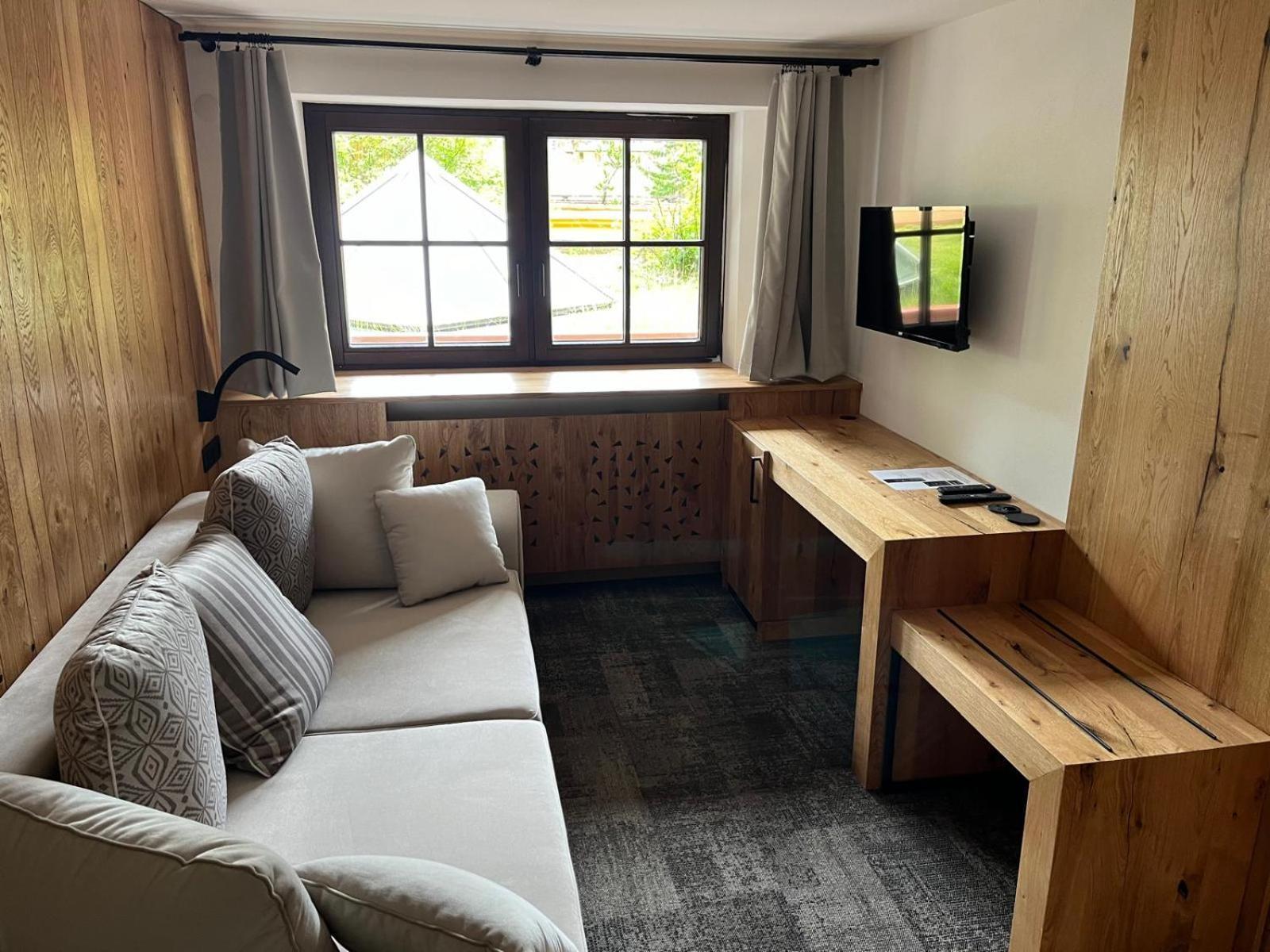 Tieflehner Hof Pitztalhaus Hotel Sankt Leonhard im Pitztal Esterno foto