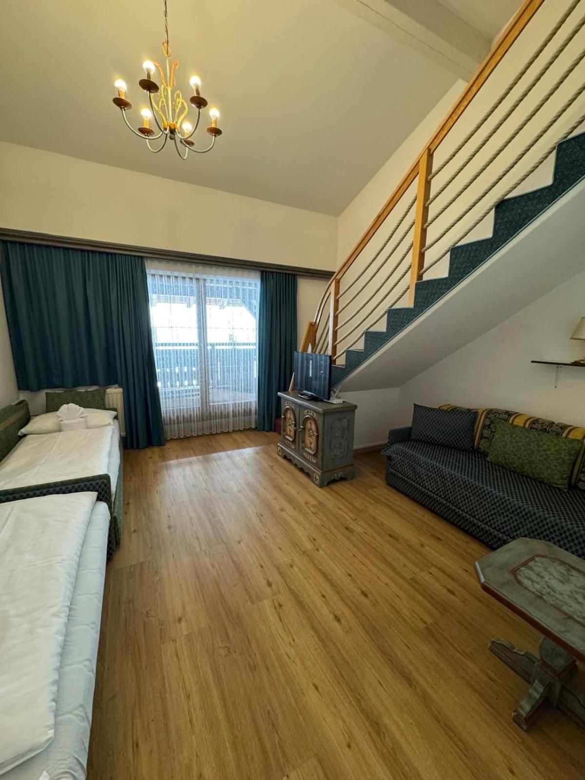 Tieflehner Hof Pitztalhaus Hotel Sankt Leonhard im Pitztal Esterno foto